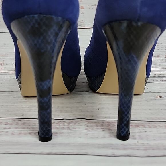 Calvin Klein Blue Suede Snakeskin Round Toe Kendall Platform 5 in Heels Size 8.5 - Picture 13 of 15